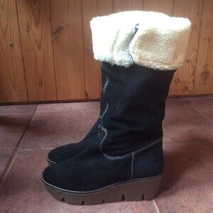 KORS Michael Kors Made in Italy Black Suede Platform Wedge Pull On Boots Size 9M